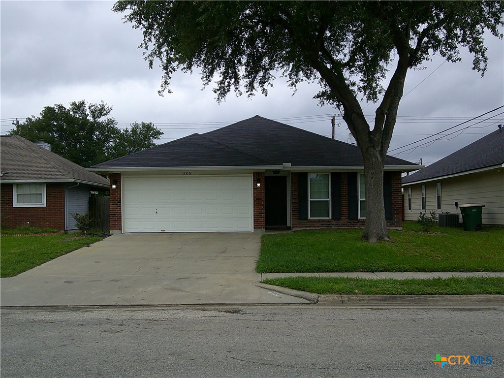 305 Stone Gate Drive Property Photo 1