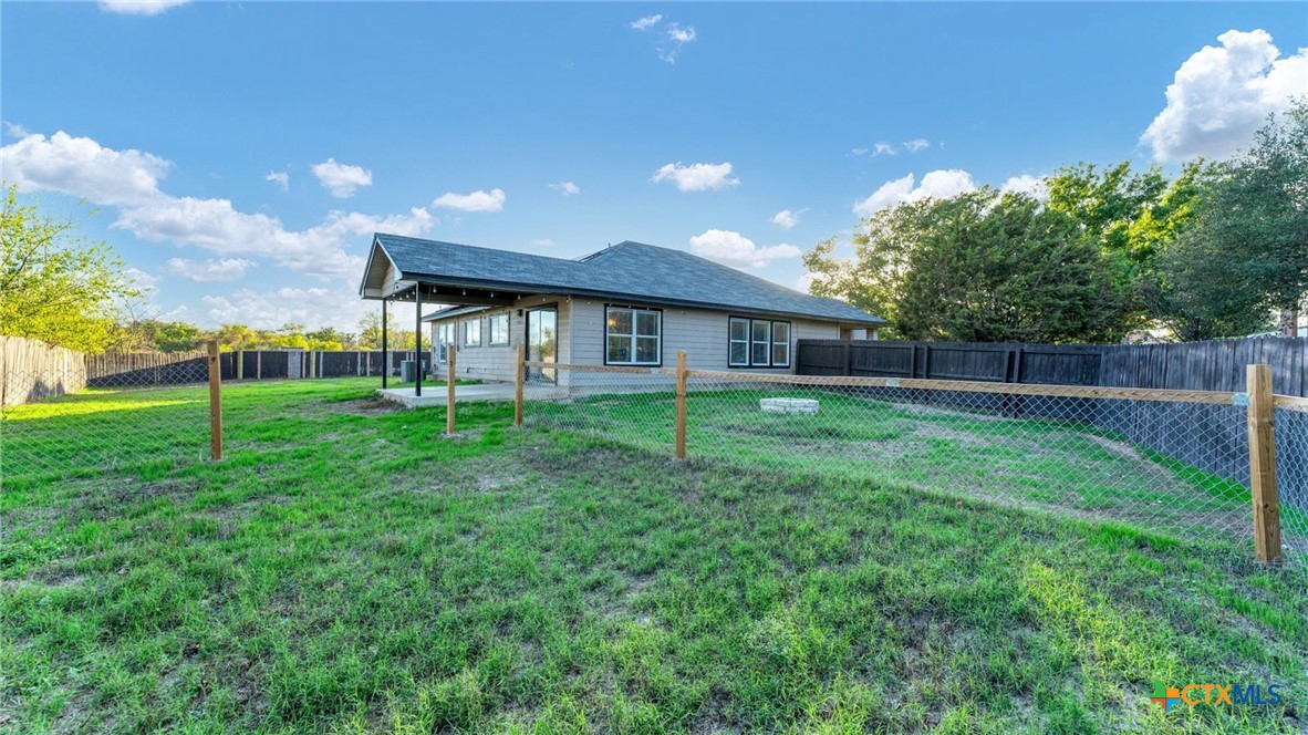 1131 Stone Trail Property Photo 29