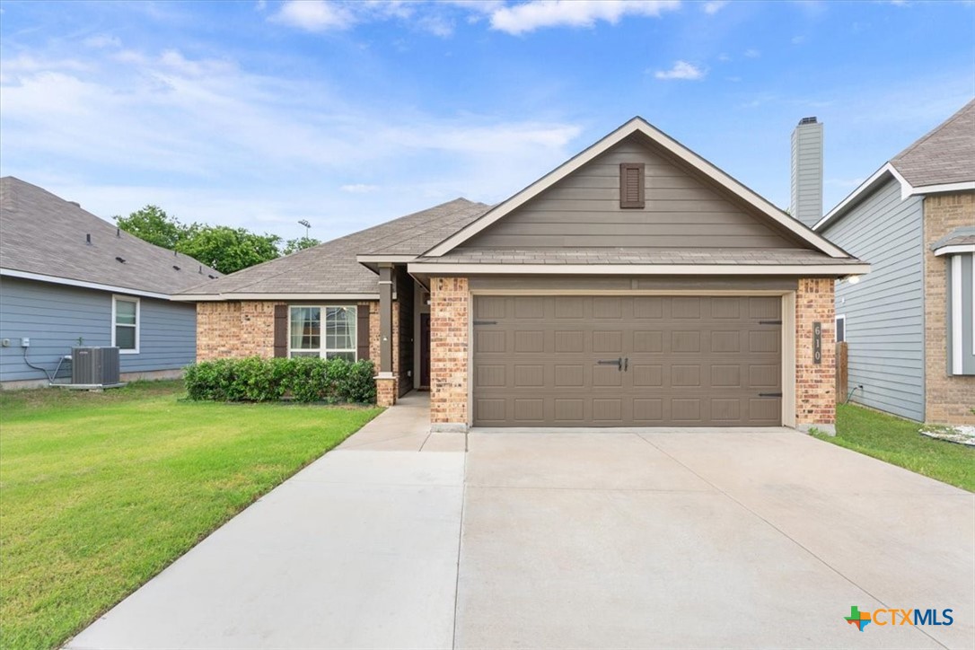 610 Hobby Road Property Photo 4