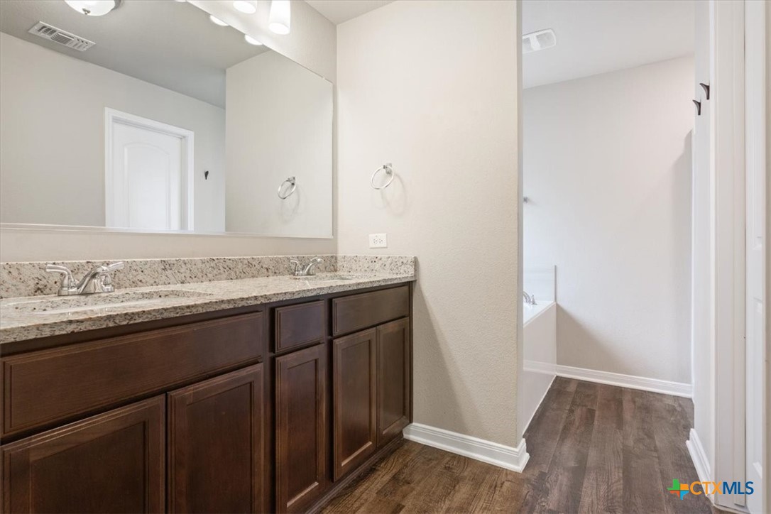 610 Hobby Road Property Photo 18