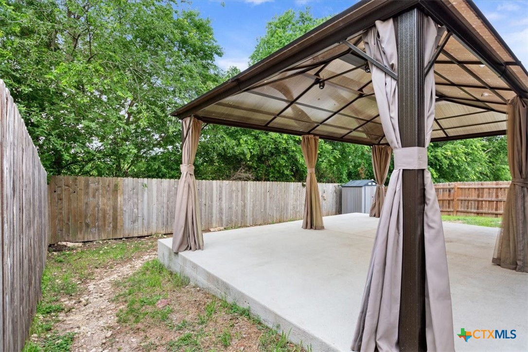 610 Hobby Road Property Photo 27