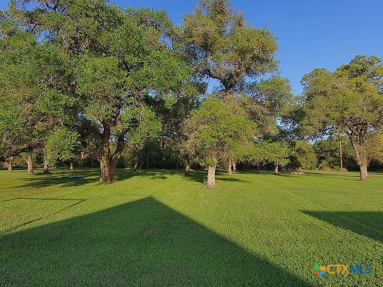 56 Post Oak Jct Property Photo 5