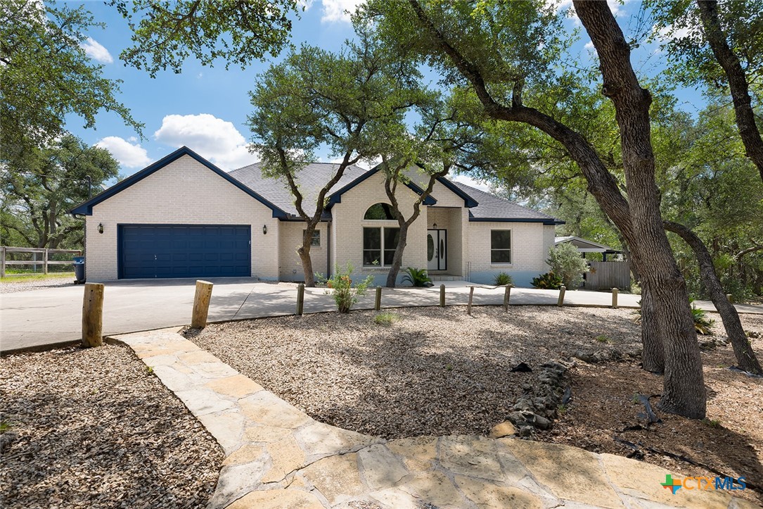 552 Mountain Oaks Drive Property Photo 1