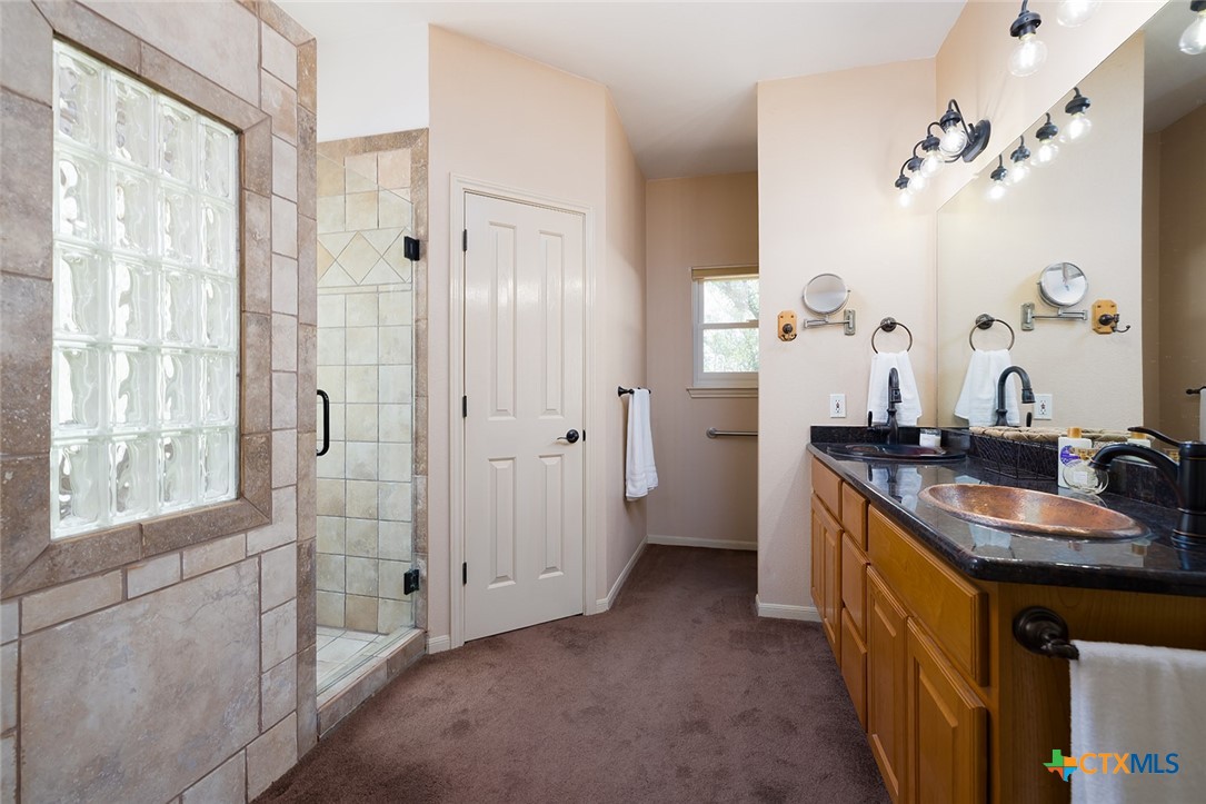 552 Mountain Oaks Drive Property Photo 9