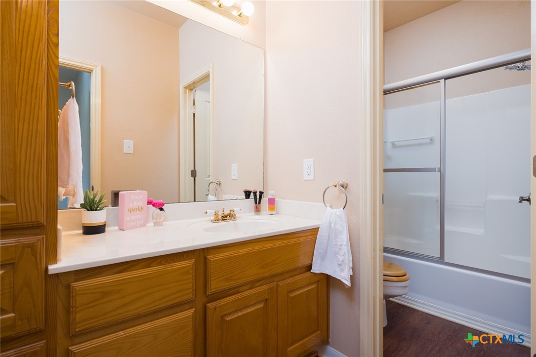 552 Mountain Oaks Drive Property Photo 12