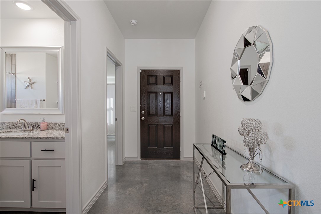 765 Freedom Circle Property Photo 3