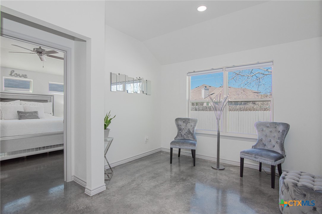 765 Freedom Circle Property Photo 17