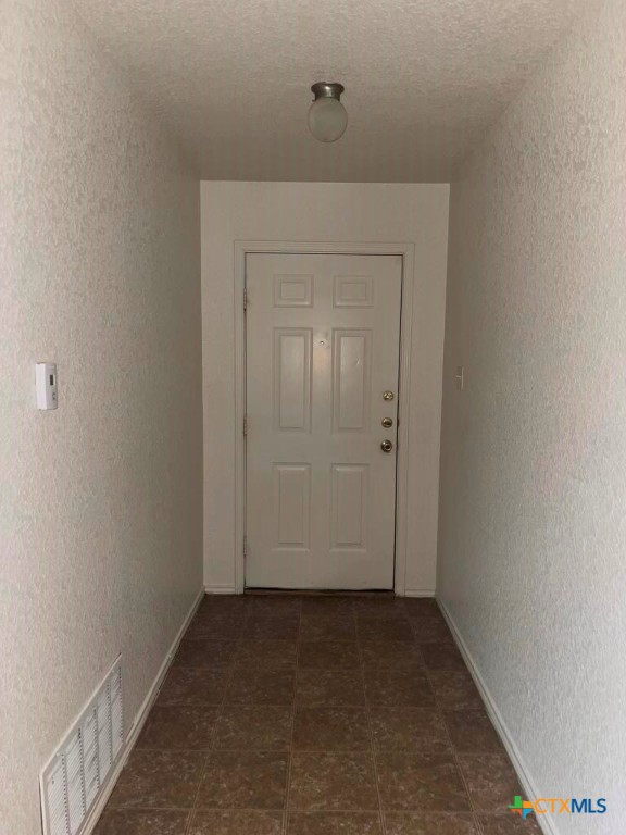 3805 Captain Drive Property Photo 4