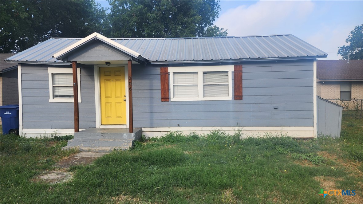 206 E Reagan Avenue Property Photo 1