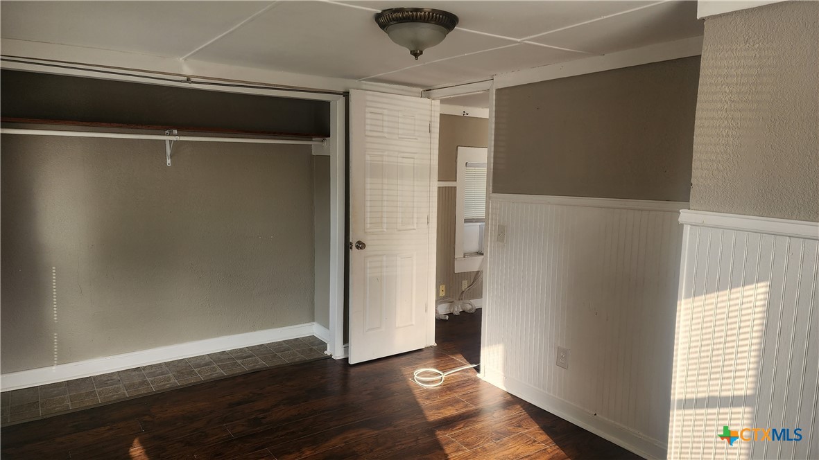 206 E Reagan Avenue Property Photo 5