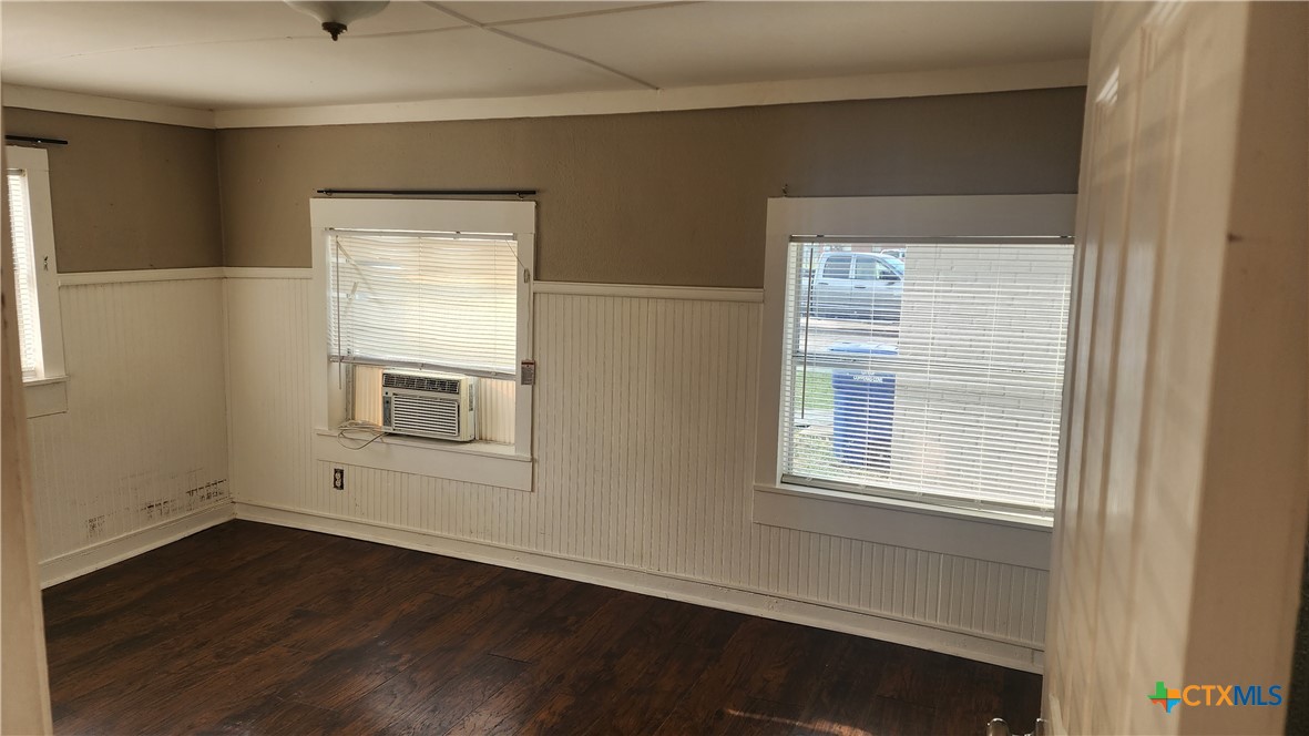 206 E Reagan Avenue Property Photo 6