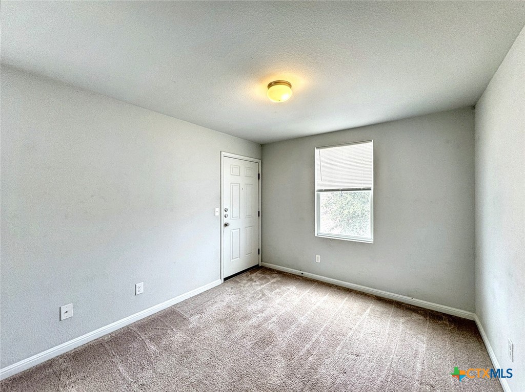 340 Perry Street Garage Apartment Property Photo 8
