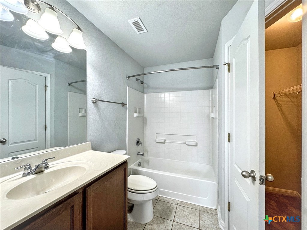 340 Perry Street Garage Apartment Property Photo 11