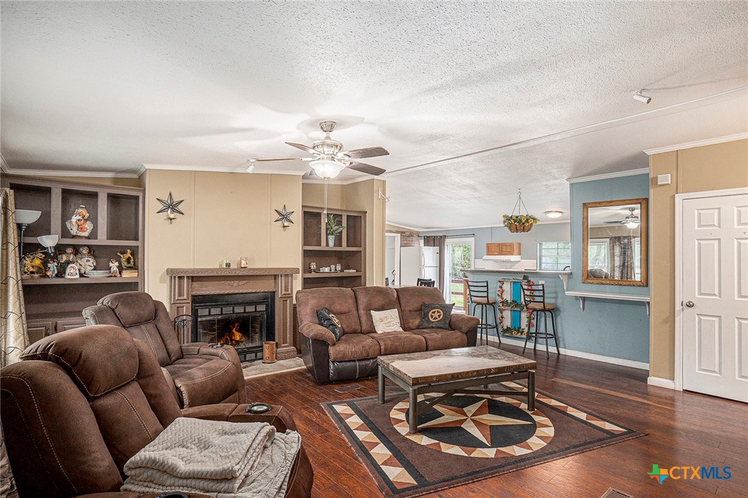 1111 Willis Way Property Photo 5