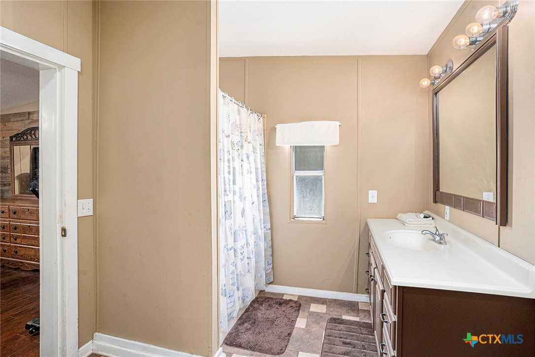 1111 Willis Way Property Photo 16