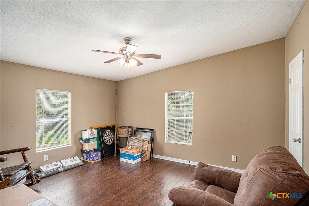 1111 Willis Way Property Photo 19