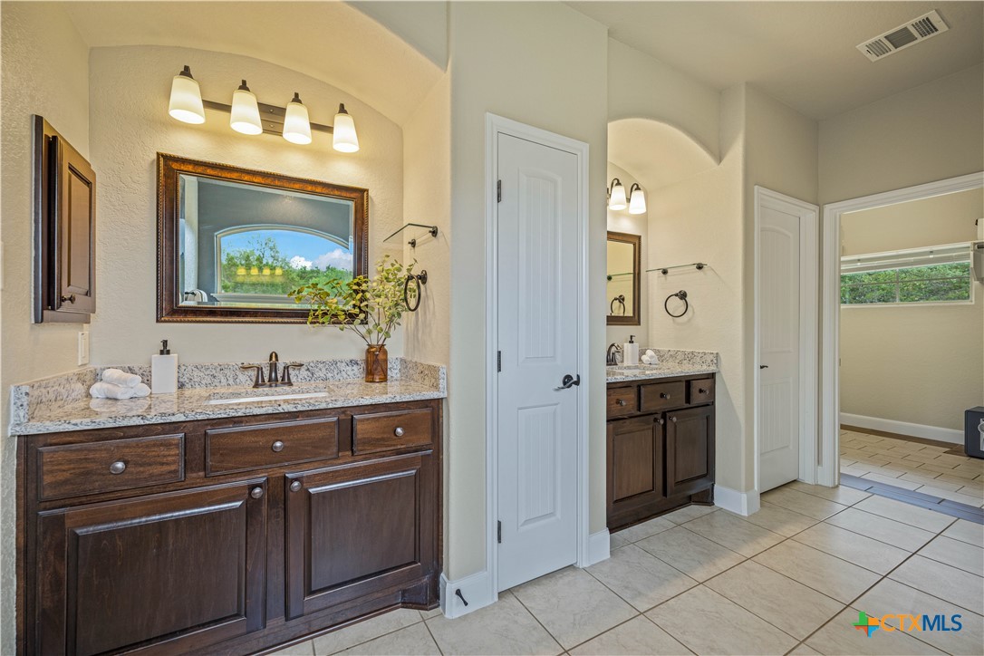 1621 Angolo Property Photo 24