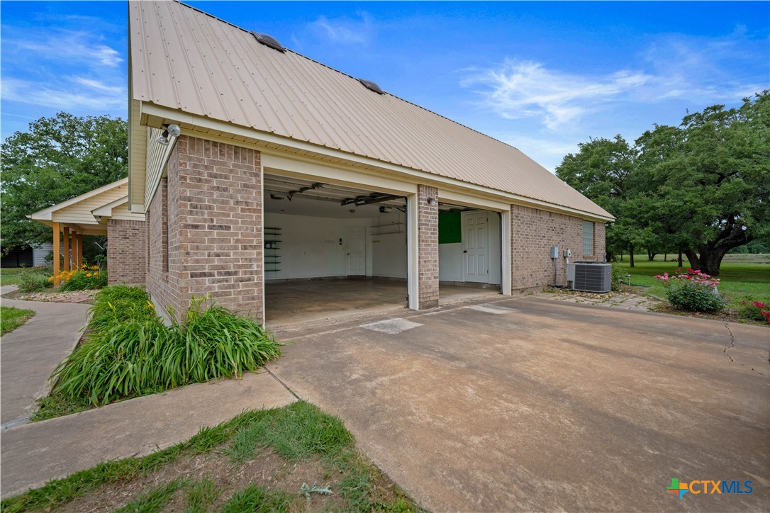 182 Grassy Creek Road Property Photo 4