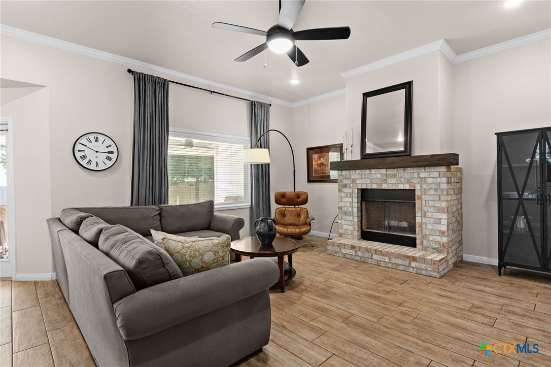 2727 Torino Reale Avenue Property Photo 4