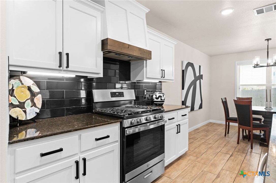 2727 Torino Reale Avenue Property Photo 8