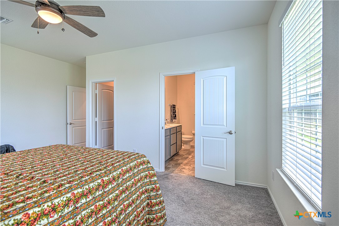 119 Lucky Texan Cove Property Photo 21