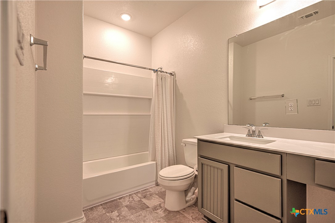 119 Lucky Texan Cove Property Photo 27