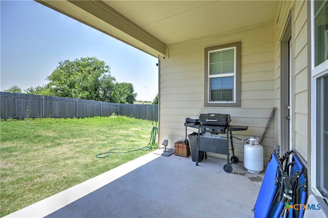 119 Lucky Texan Cove Property Photo 29