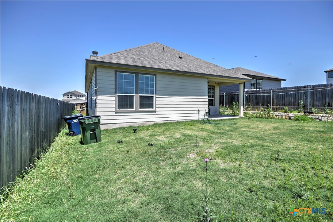 119 Lucky Texan Cove Property Photo 32