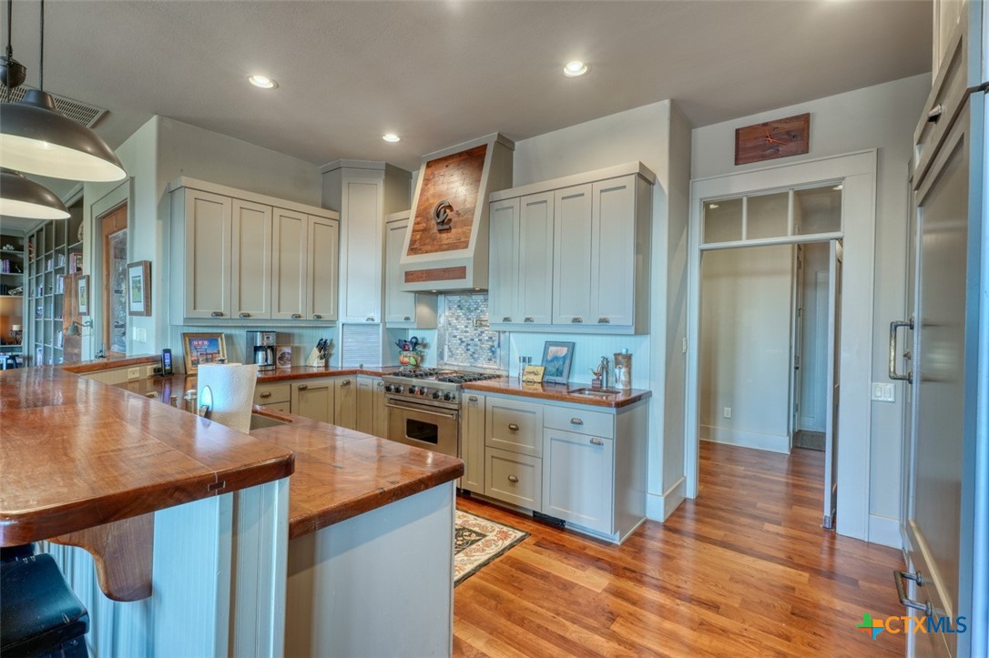 244 Scenic View Drive Property Photo 9