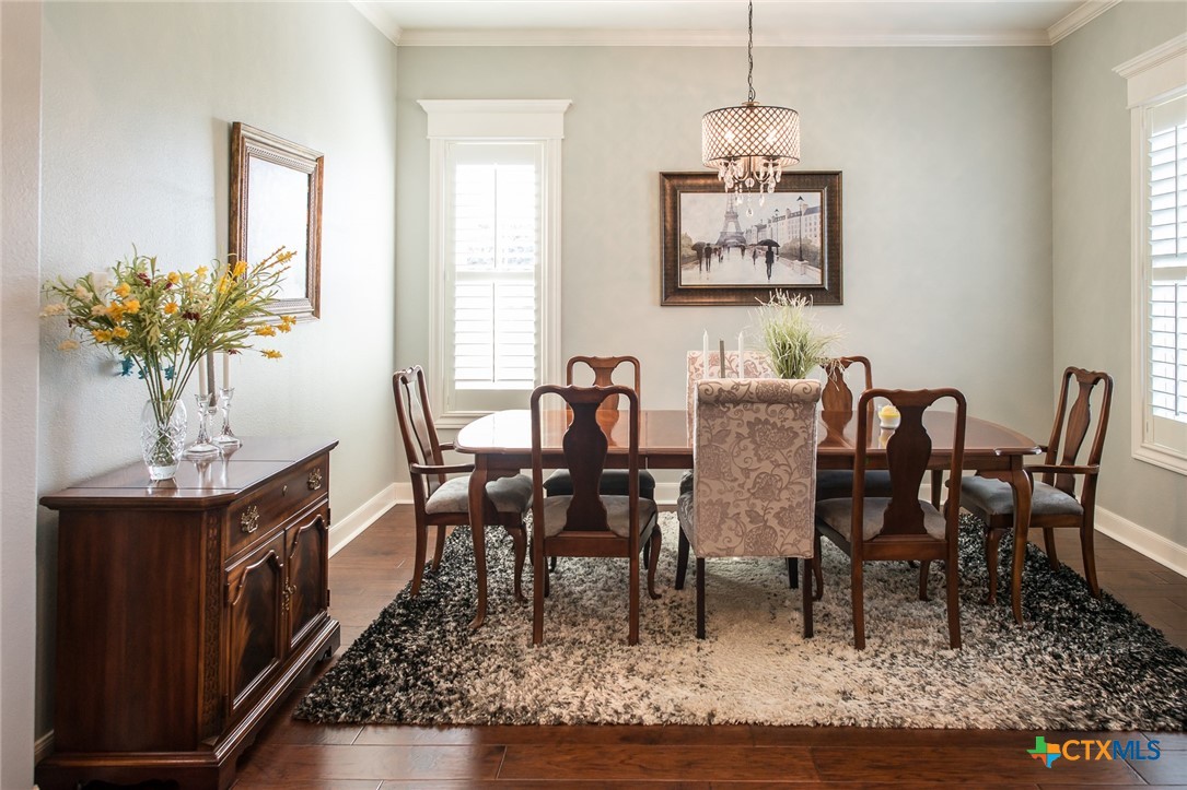 214 Iron Gate Property Photo 8