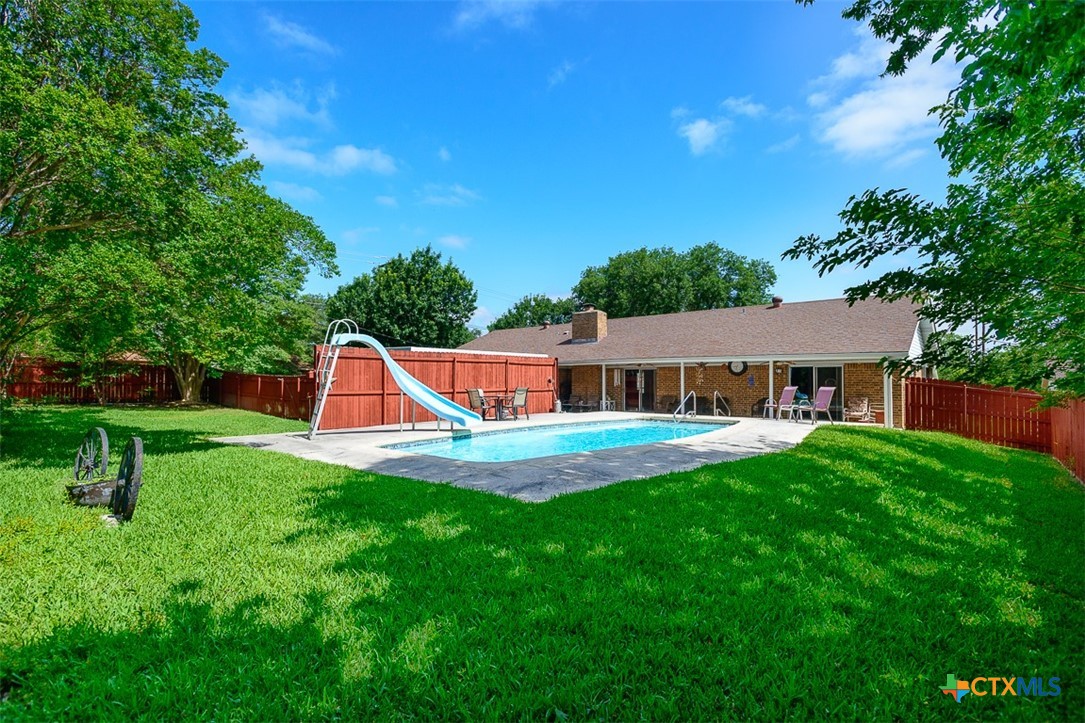 602 Estes Drive Property Photo 12