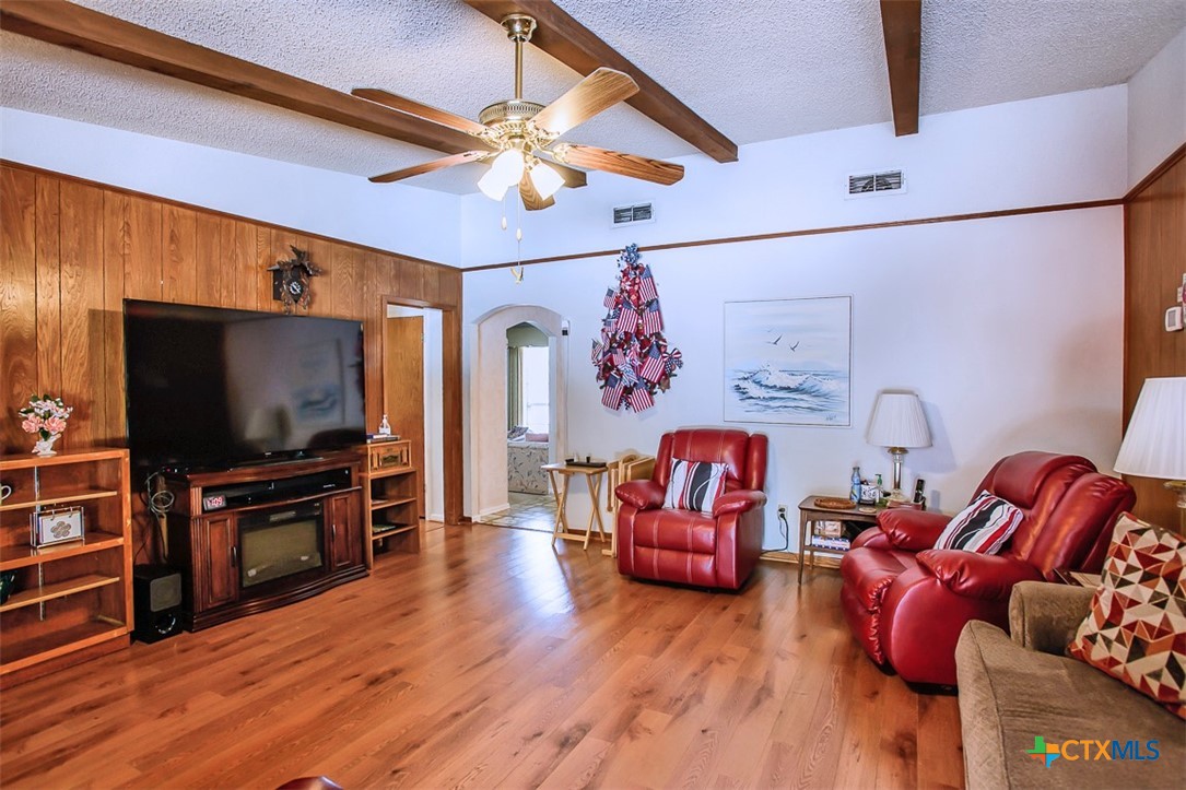 602 Estes Drive Property Photo 14