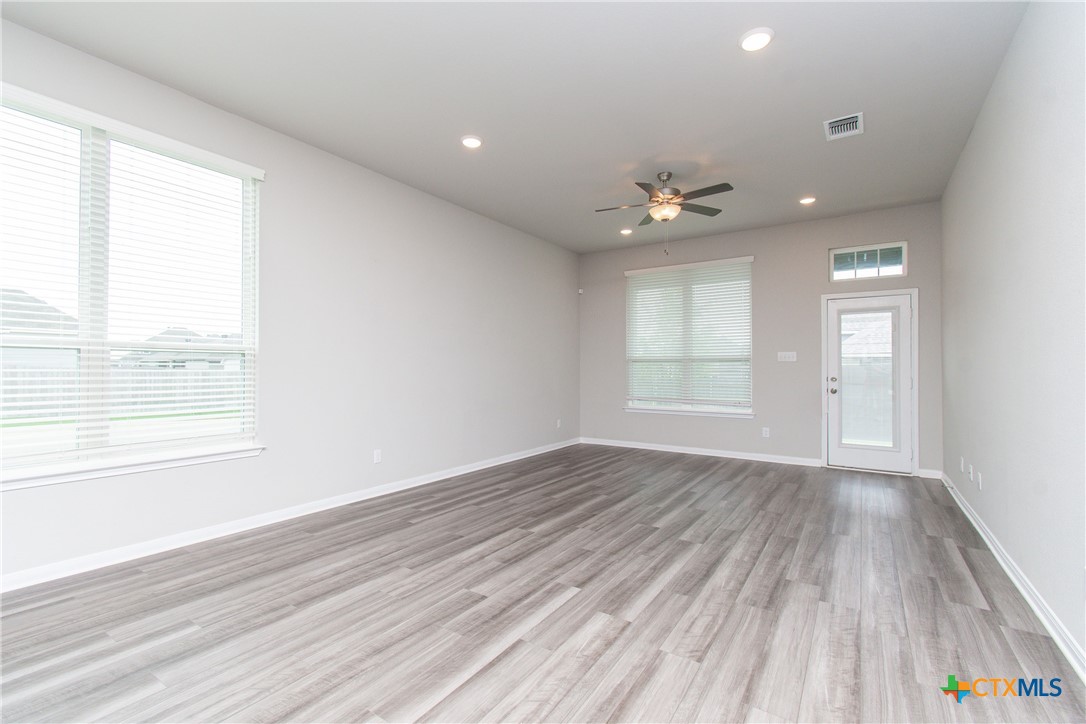 8207 Montclair Drive Property Photo 2