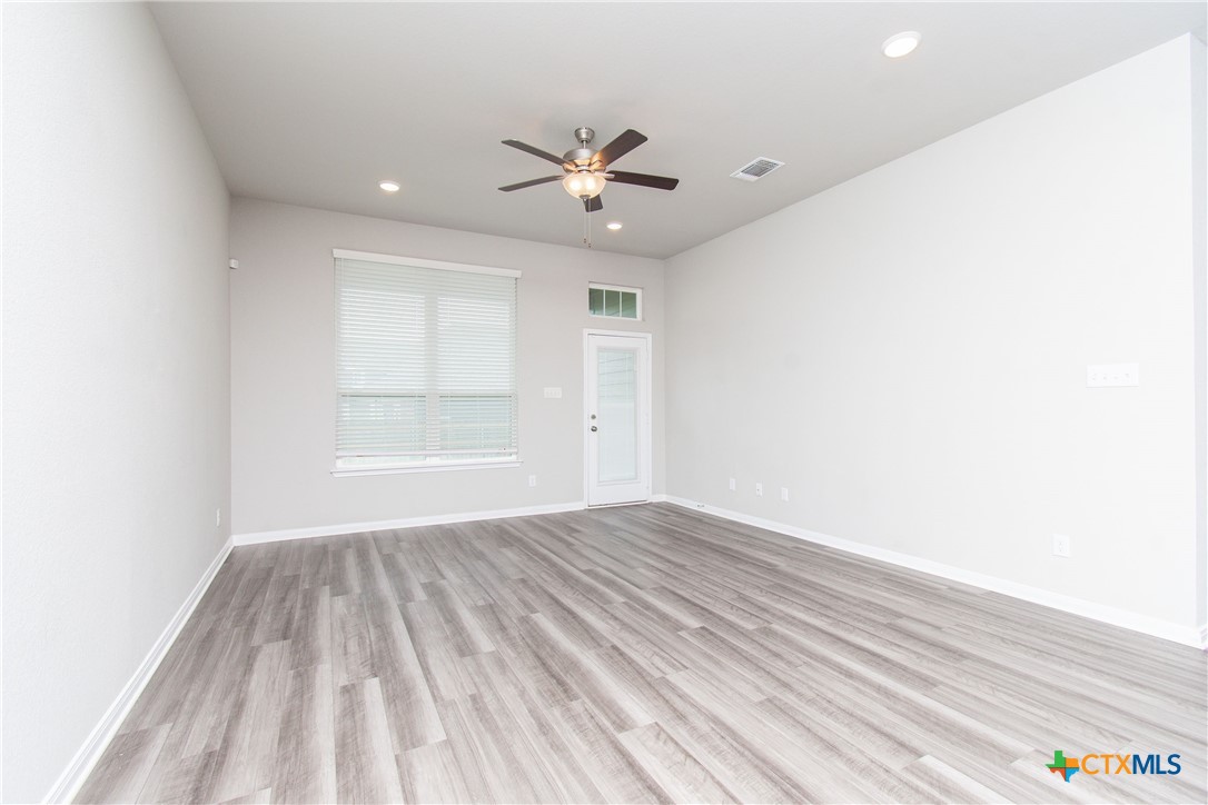 8207 Montclair Drive Property Photo 3