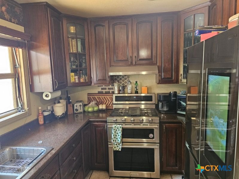 263 E Garden Street Property Photo 10