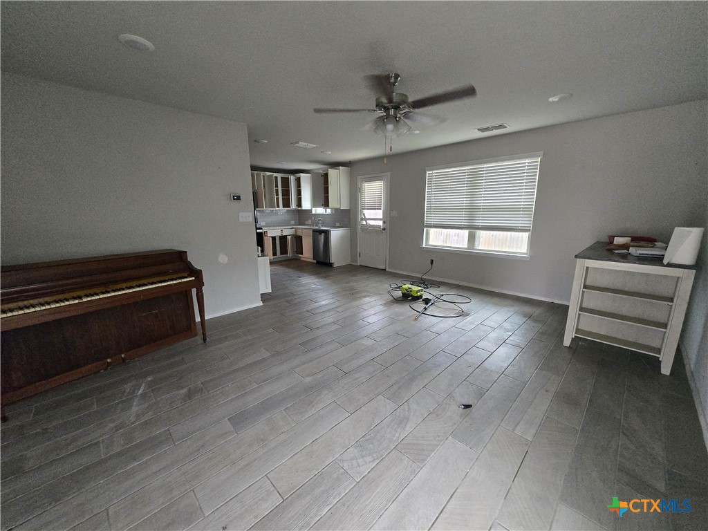 2572 Smokey Cove Property Photo 3