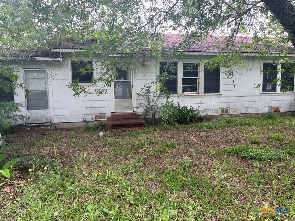 406 Lariat Lane Property Photo 18