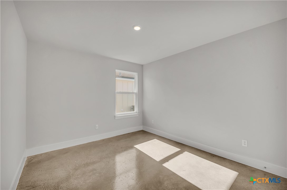 1142 Lexington Drive Property Photo 14