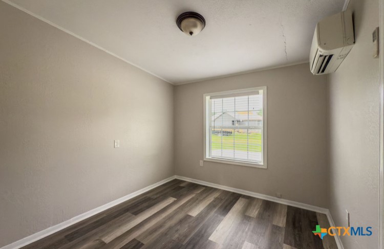 3627 Katy Road Property Photo 24