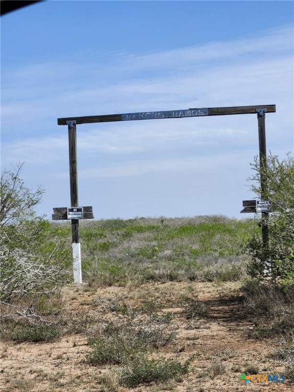 00 Live Oak Spur Property Photo 1