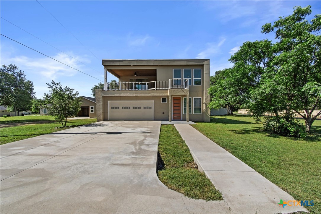 4453 Sandlin Drive Property Photo 1