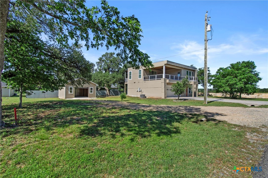 4453 Sandlin Drive Property Photo 2