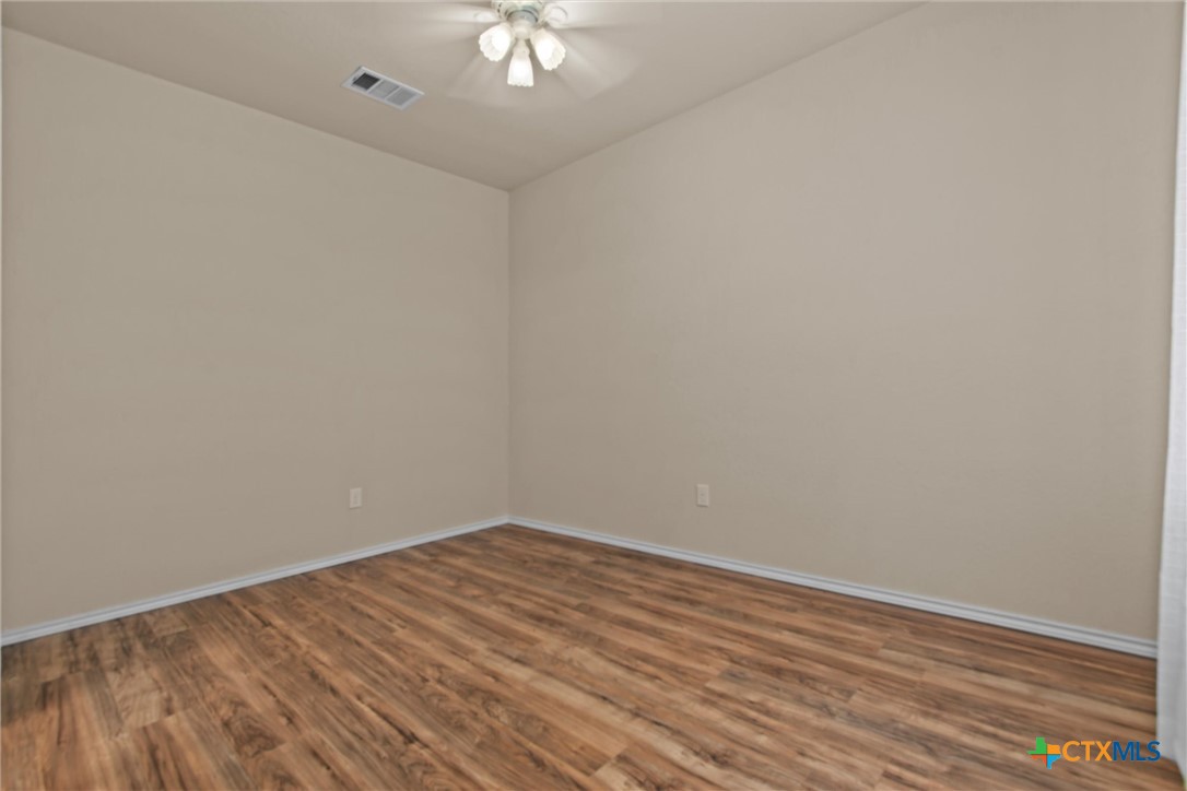 4453 Sandlin Drive Property Photo 12