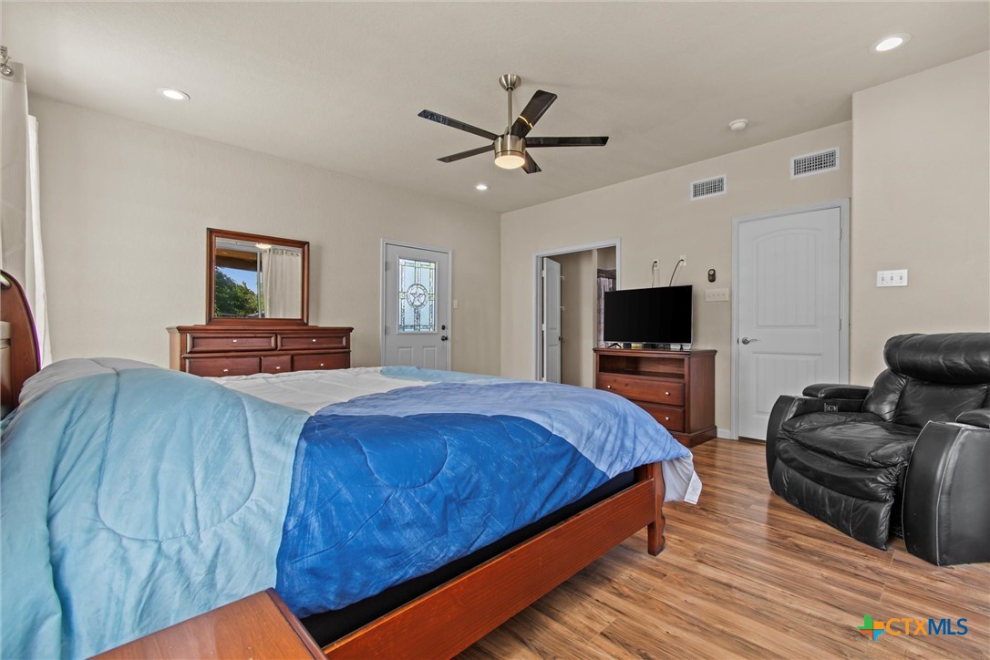 4453 Sandlin Drive Property Photo 17