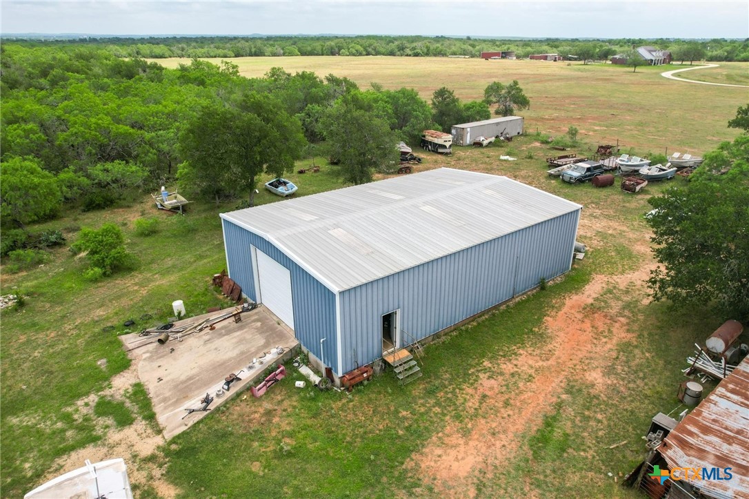 1240 Kelly Road Property Photo 3