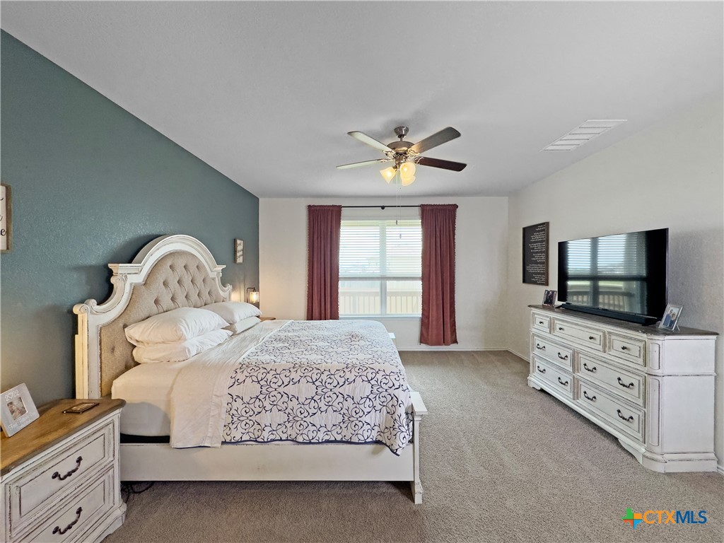 327 Steele Way Property Photo 18