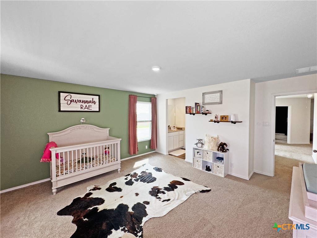 327 Steele Way Property Photo 28