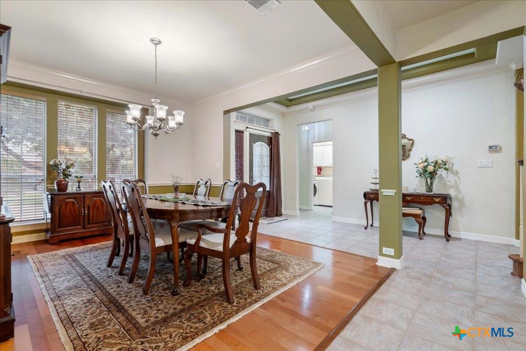 1800 Bluffwood Place Property Photo 6