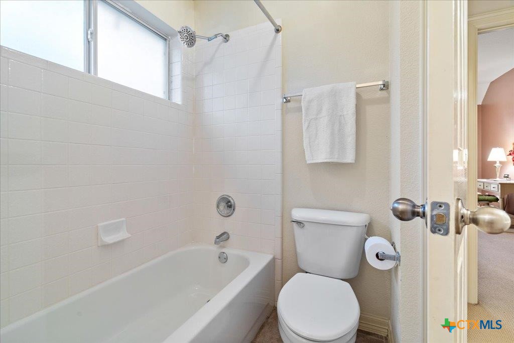 1800 Bluffwood Place Property Photo 19