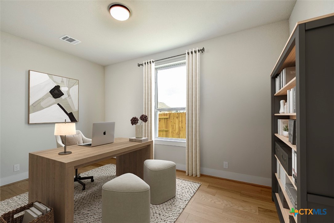 5025 Kimble Way Property Photo 5